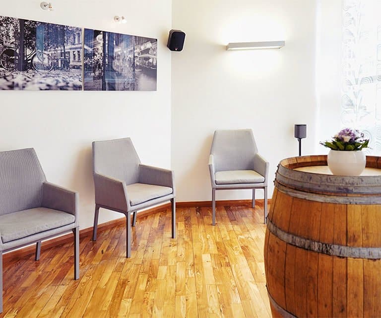 Wartezimmer - Zahnarztpraxis im ARTmax Braunschweig | Dr. Wedekind